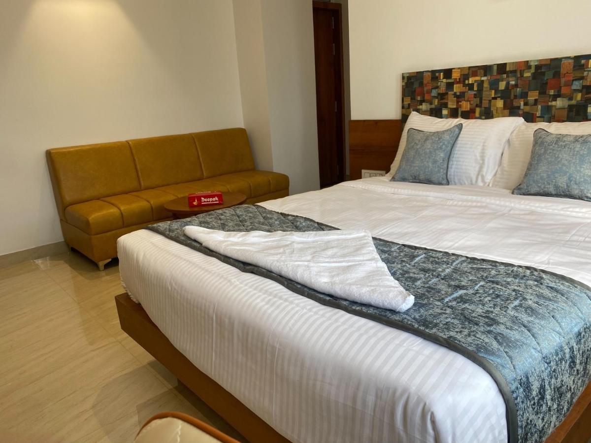 The Urban Hive Hotel Belgaum Exterior photo
