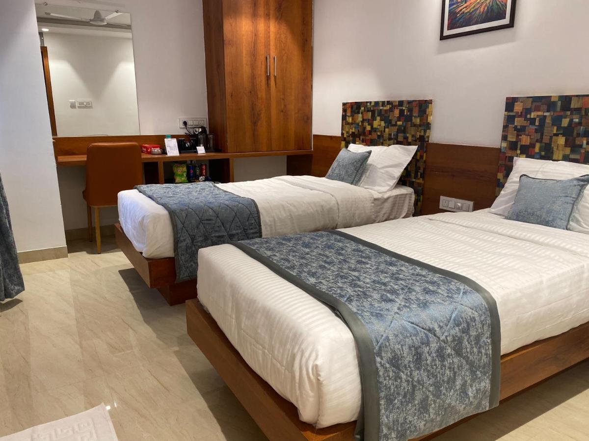 The Urban Hive Hotel Belgaum Exterior photo